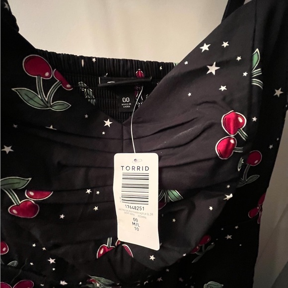 BNWT torrid brand size 10 retro cherry print poplin dress - Picture 2 of 2